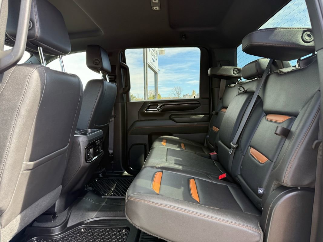 Used 2024 GMC Sierra 3500 AT4 image 17
