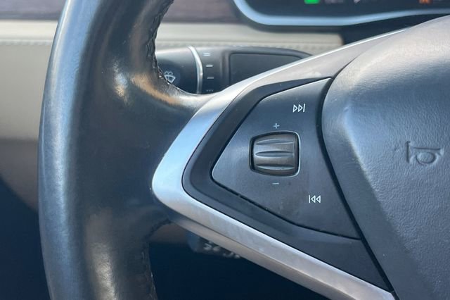 Used 2017 Tesla Model X 75D AWD/4WD image 27