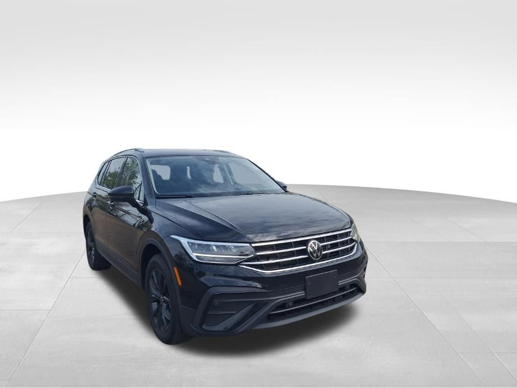 Used 2024 Volkswagen Tiguan SE AWD/4WD image 6