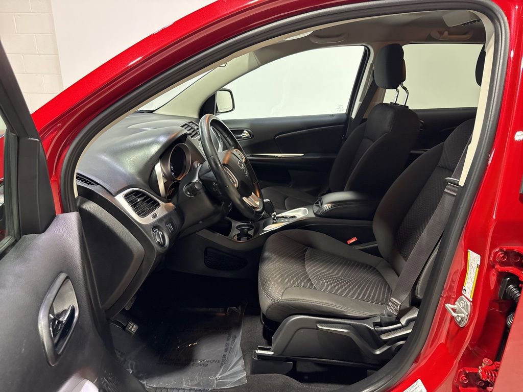 Used 2016 Dodge Journey SE w/ Flexible Seating Group FWD image 21