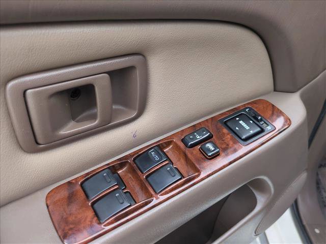 Used 1998 Toyota 4Runner Limited image 9