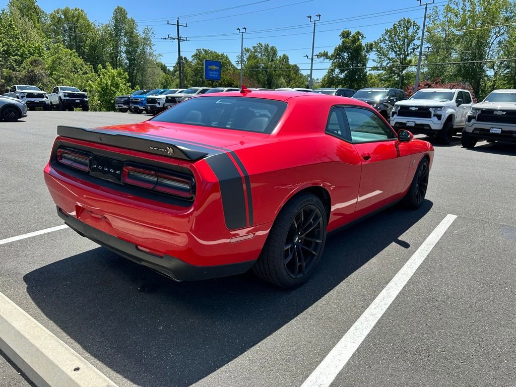 Used 2022 Dodge Challenger R/T Scat Pack w/ Dynamics Package RWD image 7
