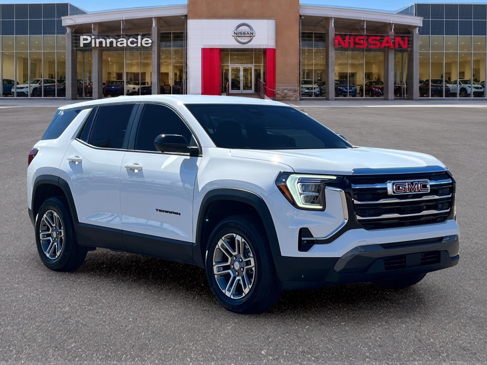 Used 2026 GMC Terrain Elevation w/ Technology Package II FWD image 7