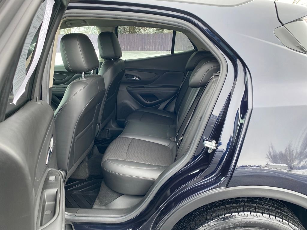 Used 2022 Buick Encore Preferred image 18