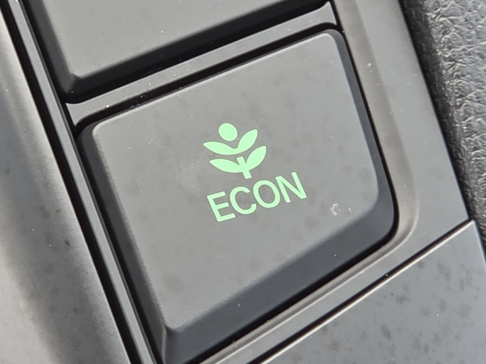 Used 2022 Honda CR-V Special Edition image 9