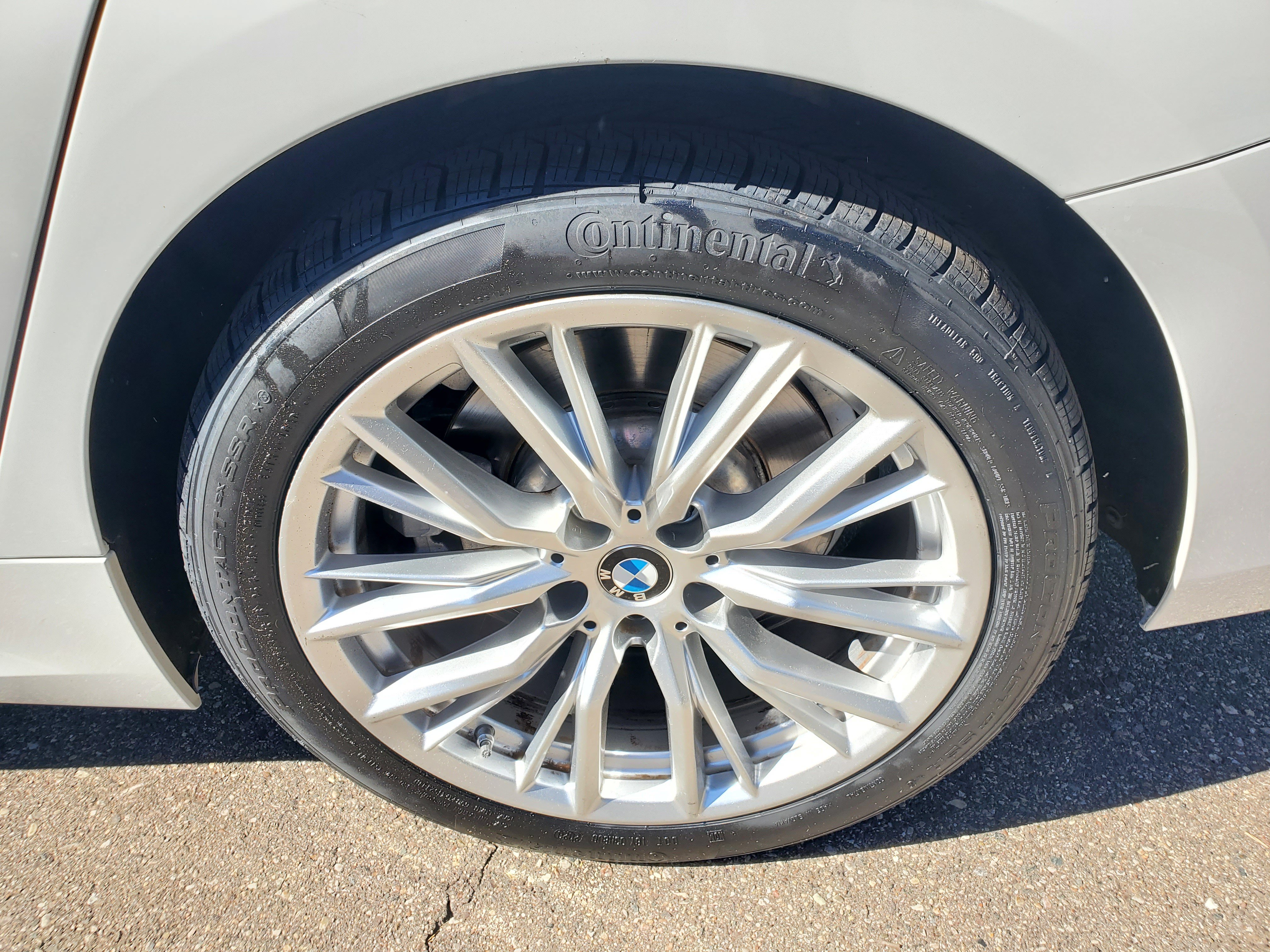 Certified 2024 BMW 330i xDrive Sedan w/ Convenience Package AWD/4WD image 34