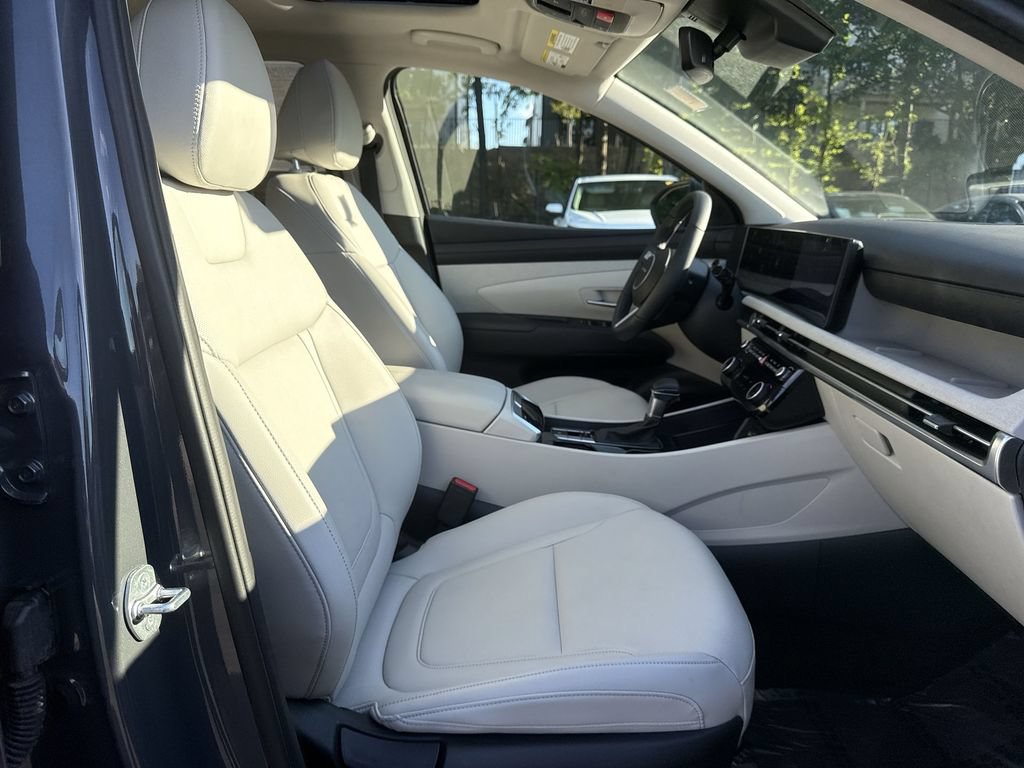 Used 2025 Hyundai Tucson SEL AWD/4WD image 26