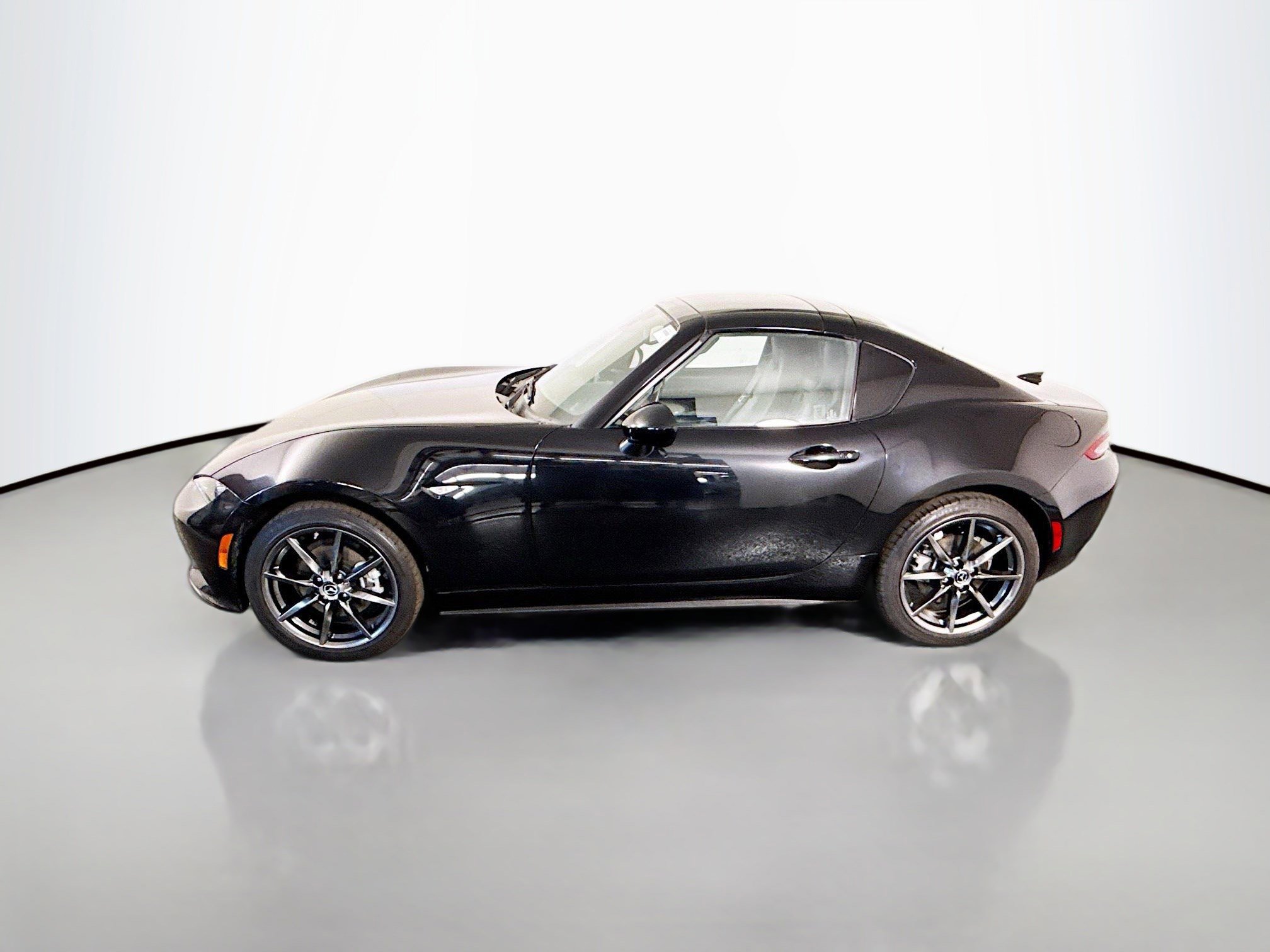 Used 2018 MAZDA MX-5 Miata RF Grand Touring RWD image 6