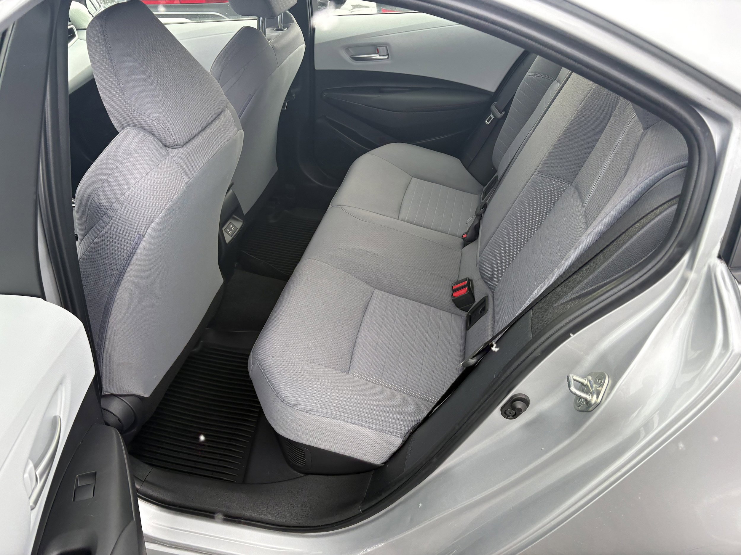 Used 2023 Toyota Corolla SE AWD/4WD image 7