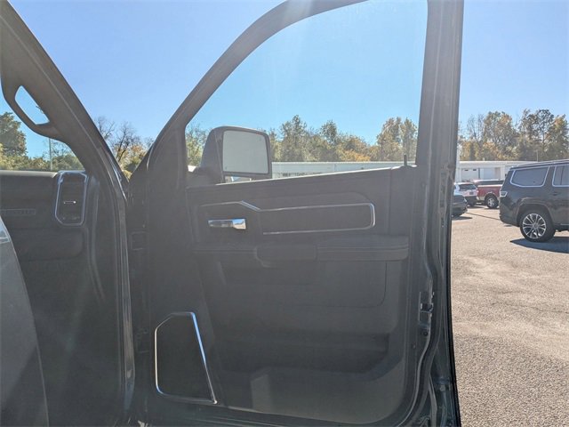 New 2026 RAM 2500 Laramie w/ Night Edition image 32