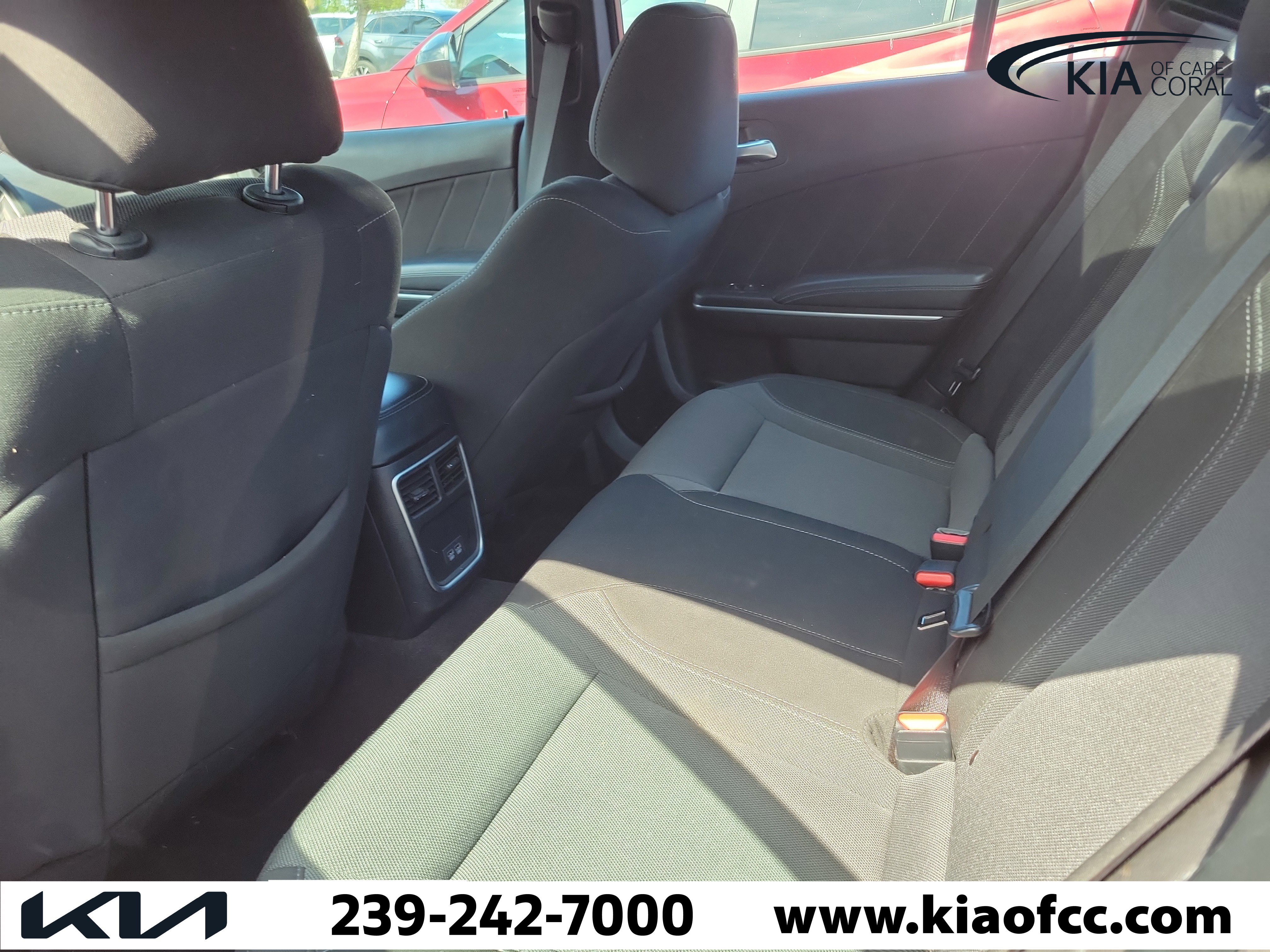 Used 2022 Dodge Charger SXT image 9