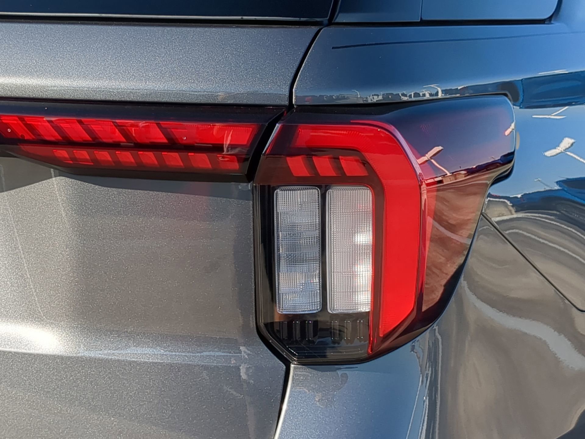 New 2026 Ford Explorer ST-Line w/ Premium Package image 40