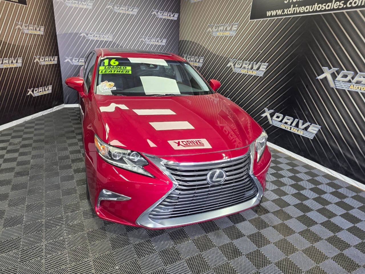 Used 2016 Lexus ES 350 w/ Luxury Package w/Wood Trim FWD image 5
