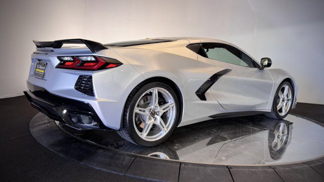 Used 2023 Chevrolet Corvette Stingray Premium Cpe w/ Z51 Performance Package image 26