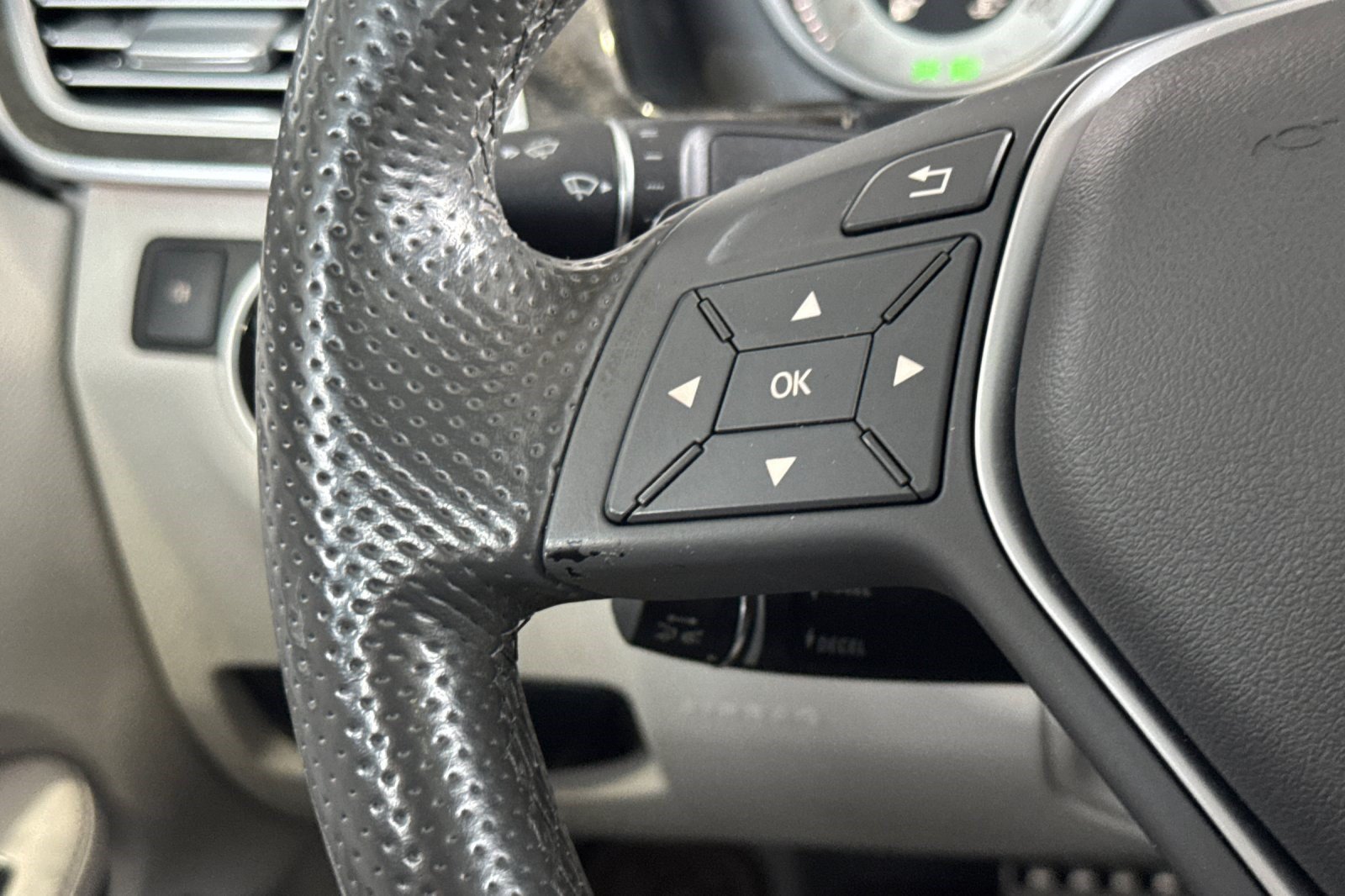 Used 2015 Mercedes-Benz E 350 Sedan image 30