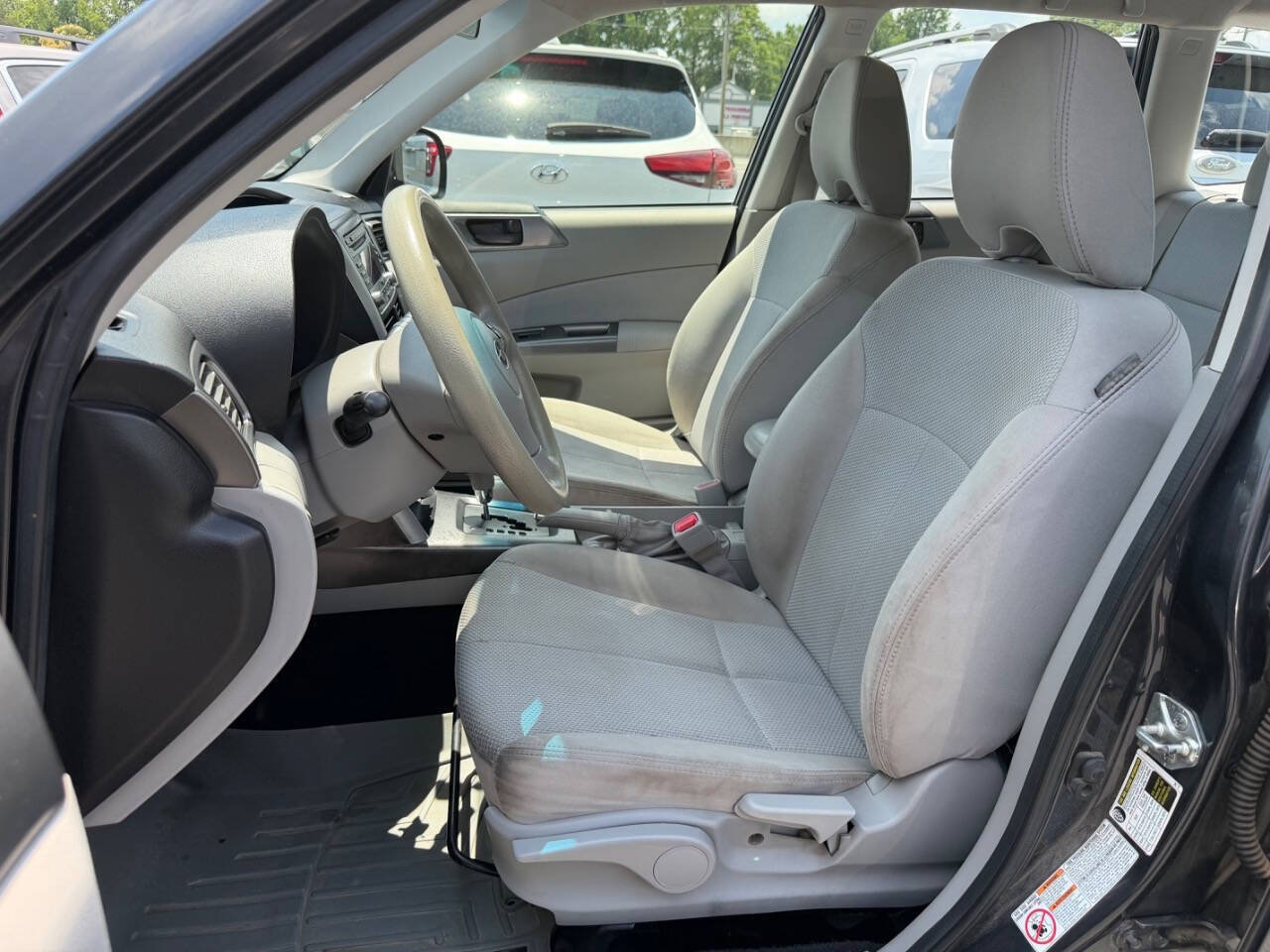 Used 2012 Subaru Forester 2.5X w/ Alloy Wheel Pkg AWD/4WD image 8