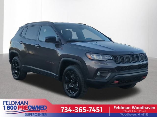 Used 2023 Jeep Compass Trailhawk image 1
