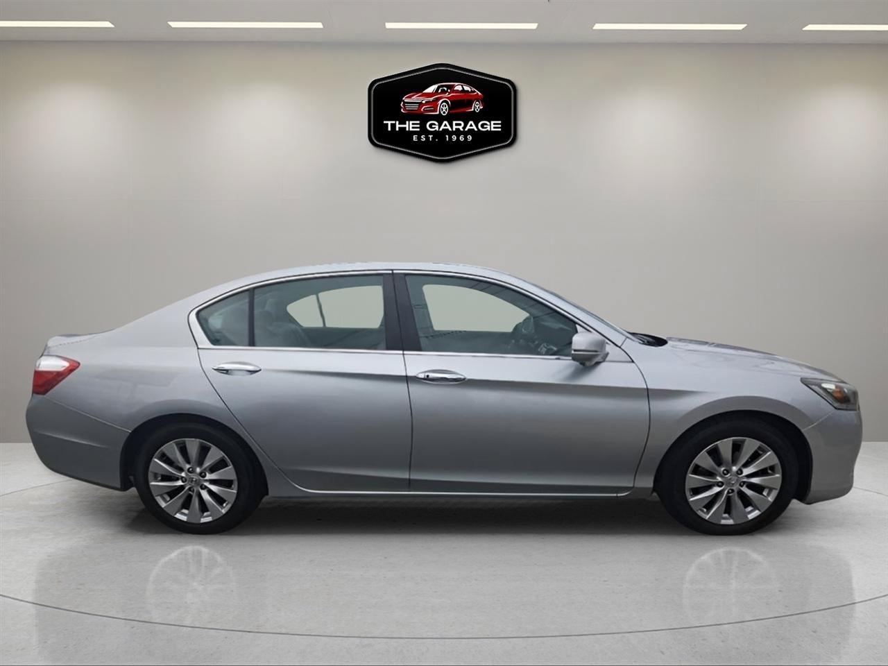 Used 2015 Honda Accord EX-L image 7