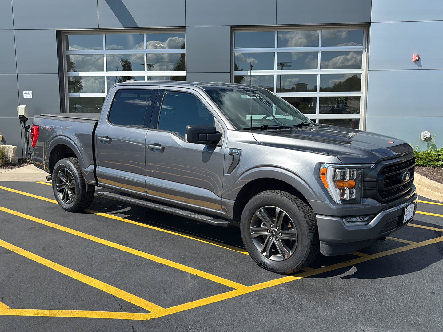 Used 2022 Ford F150 XLT w/ Equipment Group 302A High AWD/4WD image 2