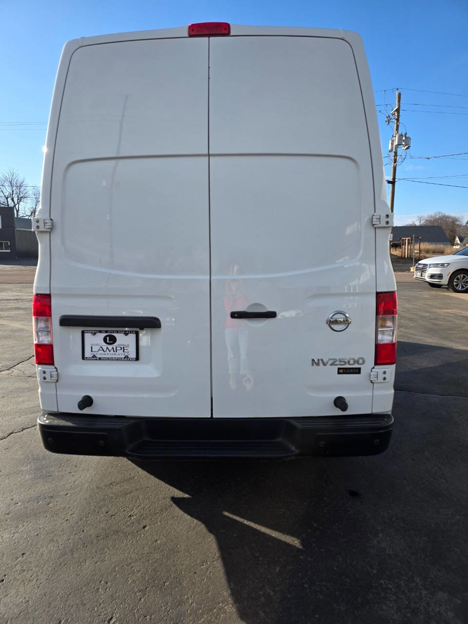 Used 2021 Nissan NV 2500 SV w/ Navigation Package image 7