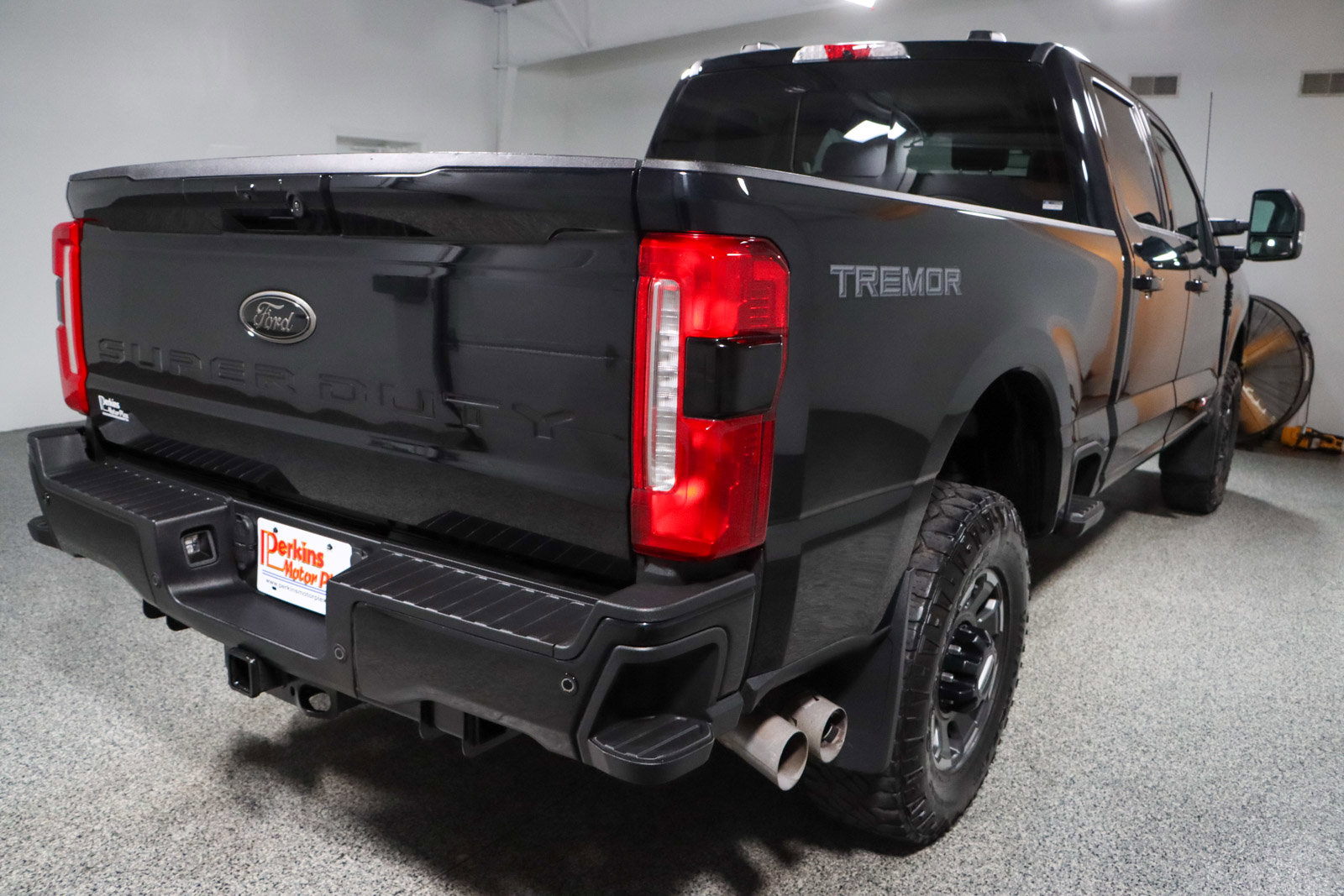 Used 2024 Ford F250 Lariat w/ Lariat Ultimate Package image 7