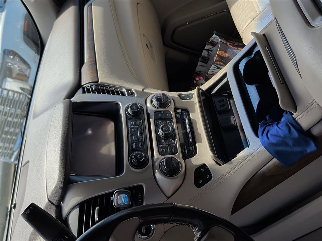 Used 2019 GMC Yukon XL Denali w/ Denali Ultimate Package image 7