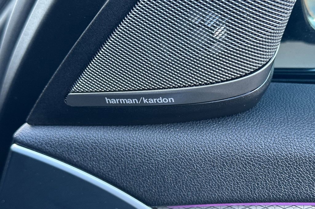 Used 2019 BMW 530e w/ M Sport Package image 19