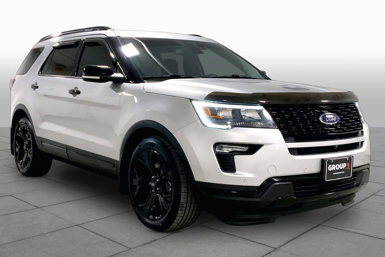 Used 2019 Ford Explorer Sport w/ Equipment Group 401A AWD/4WD image 2