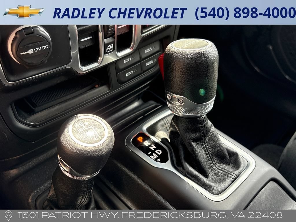 Used 2021 Jeep Gladiator Sport AWD/4WD image 11
