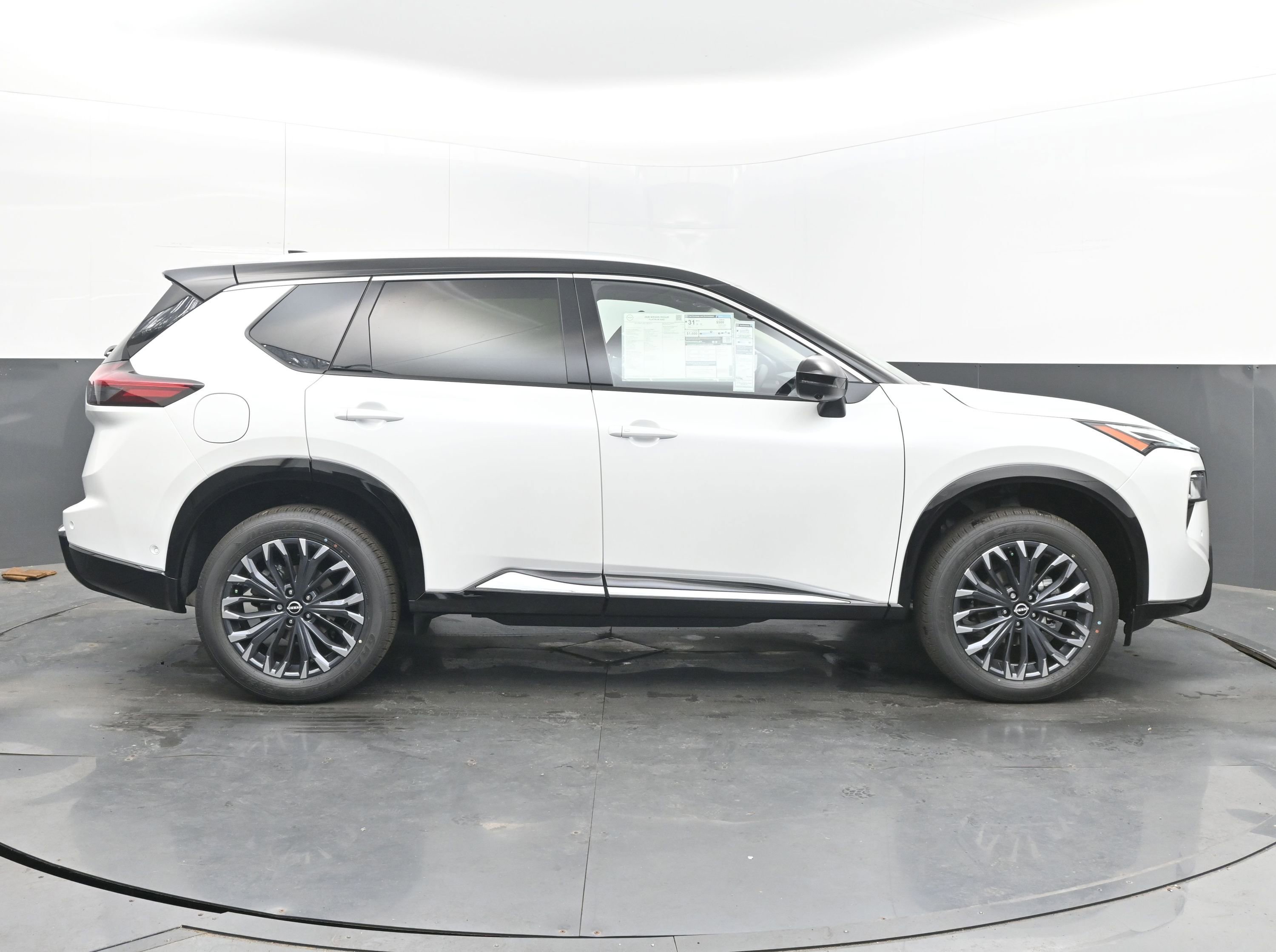 New 2026 Nissan Rogue Platinum w/ Platinum Premium Package image 8