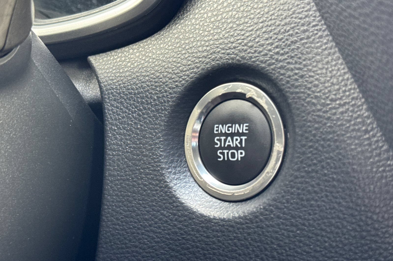 Certified 2025 Toyota Corolla XSE FWD image 28