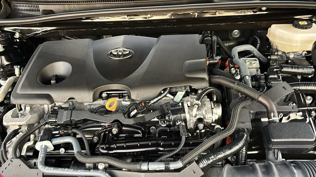 Used 2025 Toyota Camry LE FWD image 32