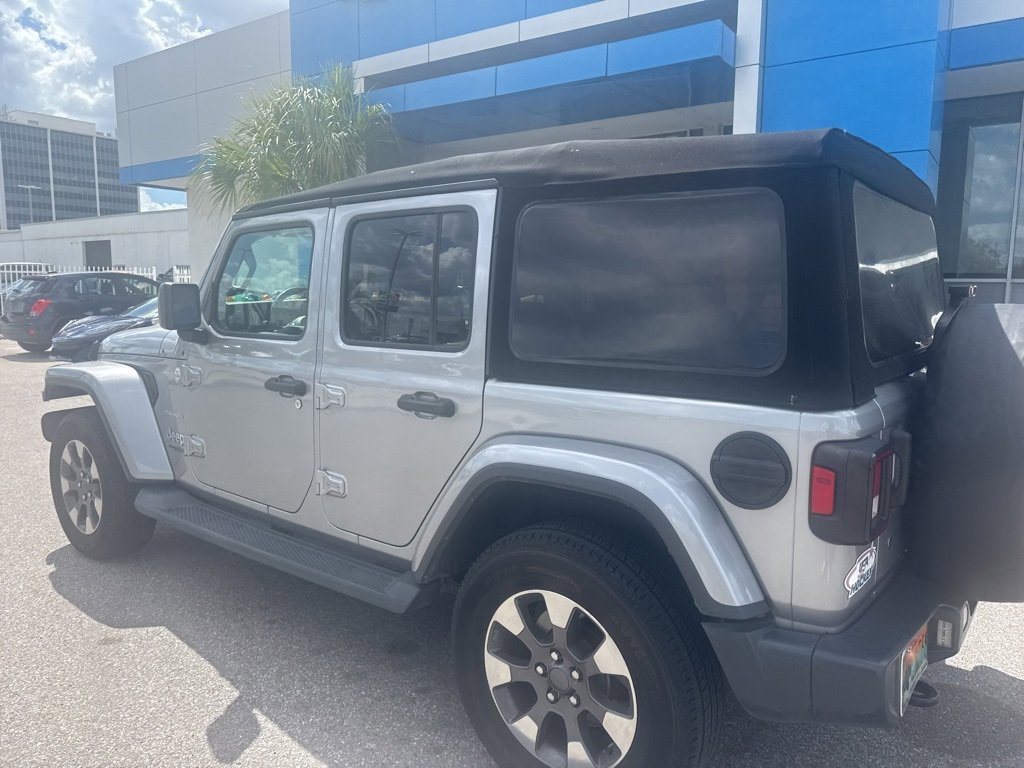 Used 2018 Jeep Wrangler Unlimited Sahara image 4