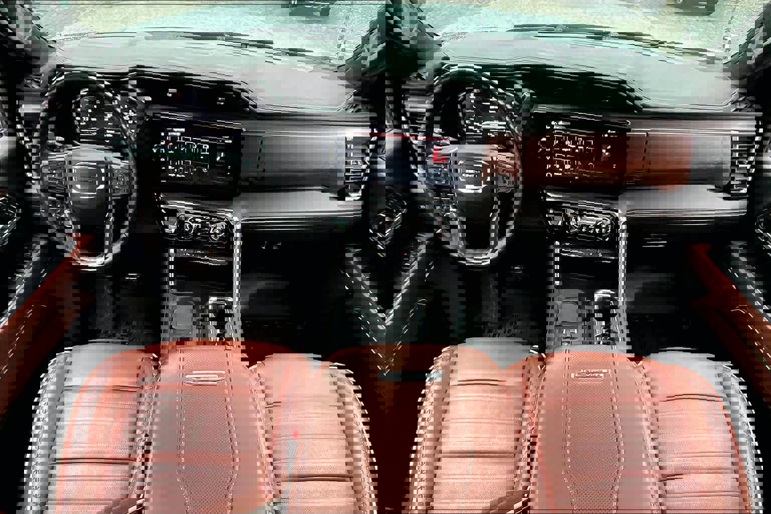 Used 2024 GMC Sierra 2500 Denali Ultimate w/ Max Trailering Package image 16