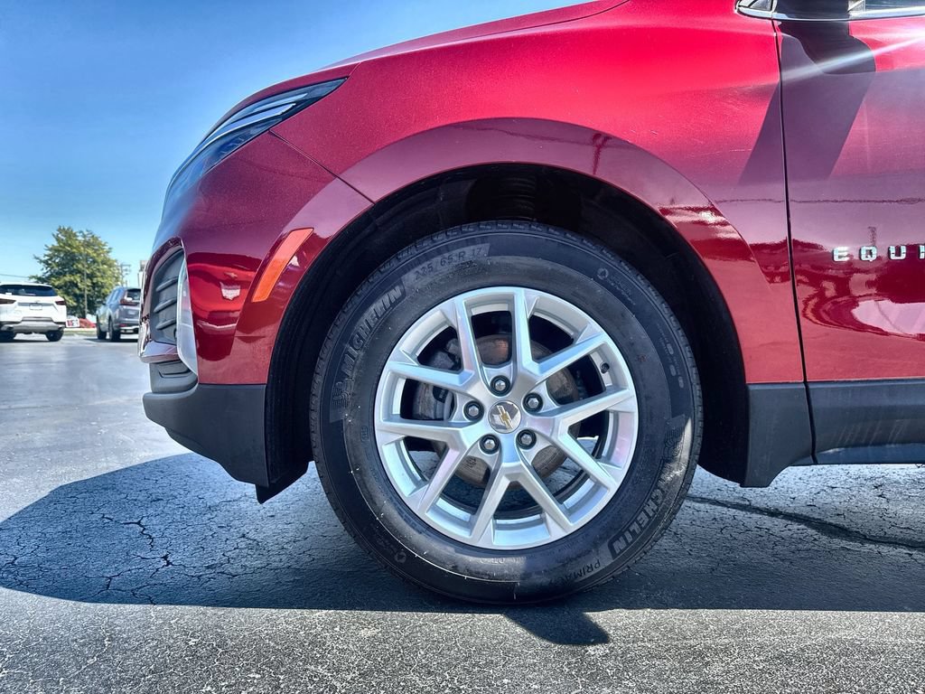 Used 2024 Chevrolet Equinox LT w/ LPO, Floor Liner Package FWD image 10