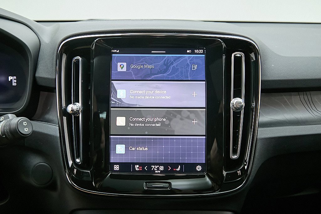 Certified 2023 Volvo XC40 Recharge Ultimate image 16