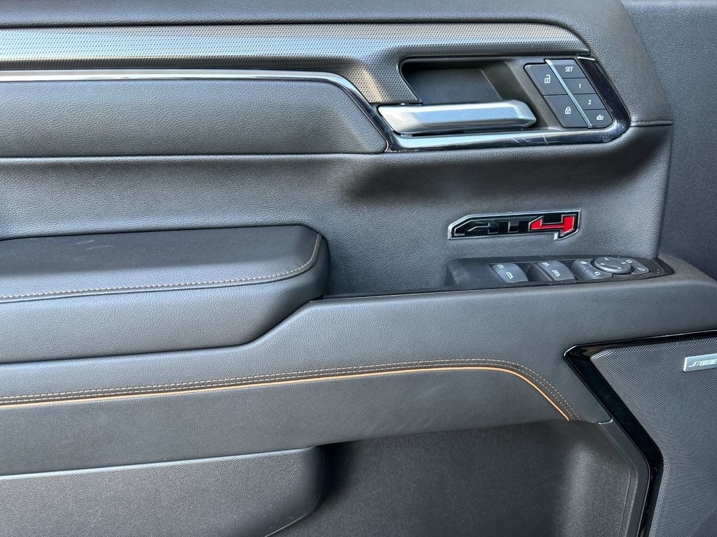 Used 2022 GMC Sierra 1500 AT4 w/ AT4 Premium Package AWD/4WD image 10