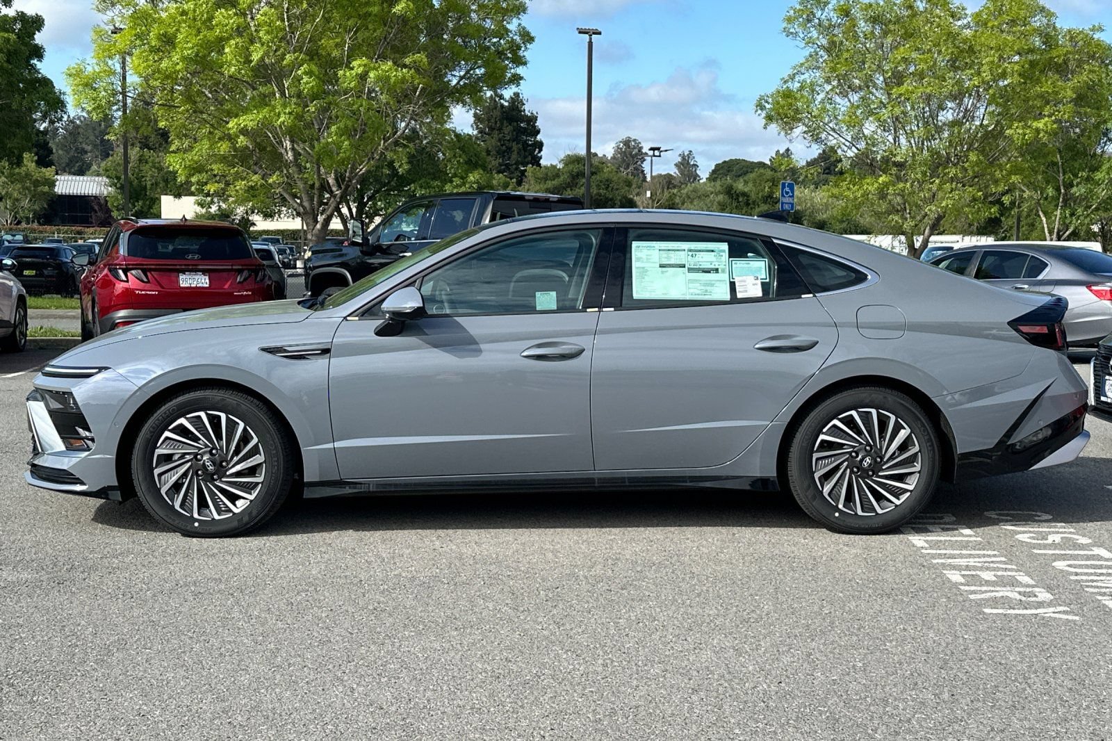 New 2026 Hyundai Sonata Limited FWD image 7