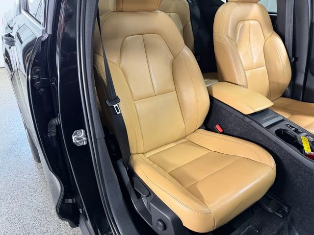 Used 2019 Volvo XC40 T5 Momentum image 23