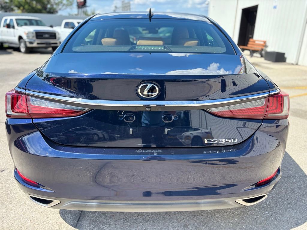 Used 2019 Lexus ES 350 Luxury w/ Accessory Package 2 FWD image 4