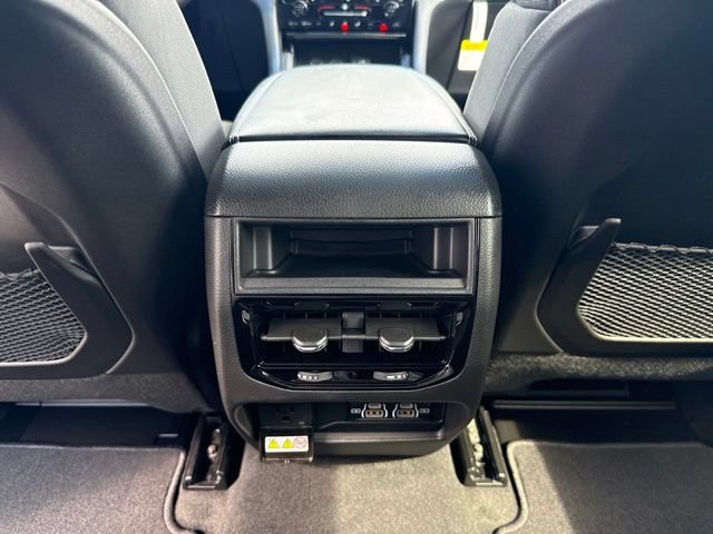 New 2026 Jeep Grand Cherokee Laredo X AWD/4WD image 26