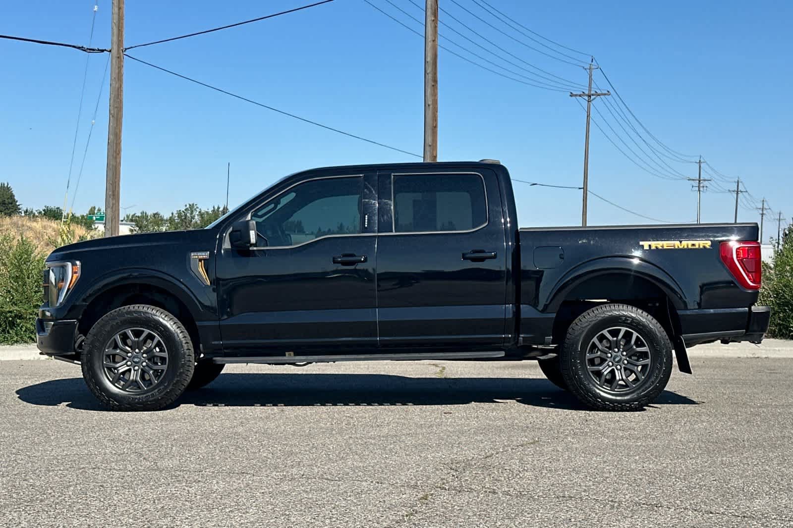 Certified 2023 Ford F150 Tremor w/ Trailer Tow Package AWD/4WD image 5
