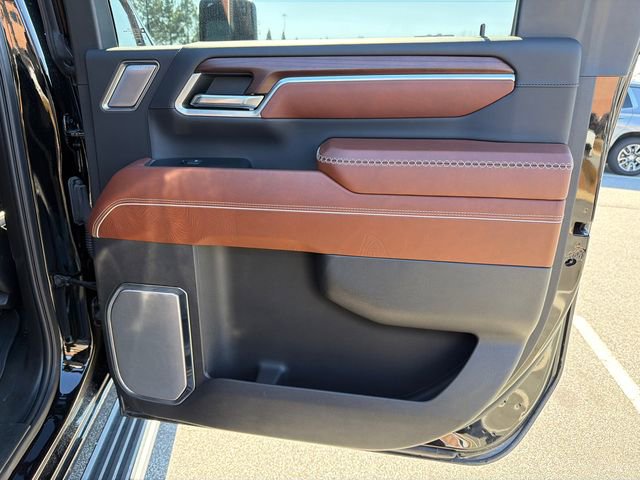 Used 2024 GMC Sierra 2500 Denali Ultimate w/ Max Trailering Package image 16