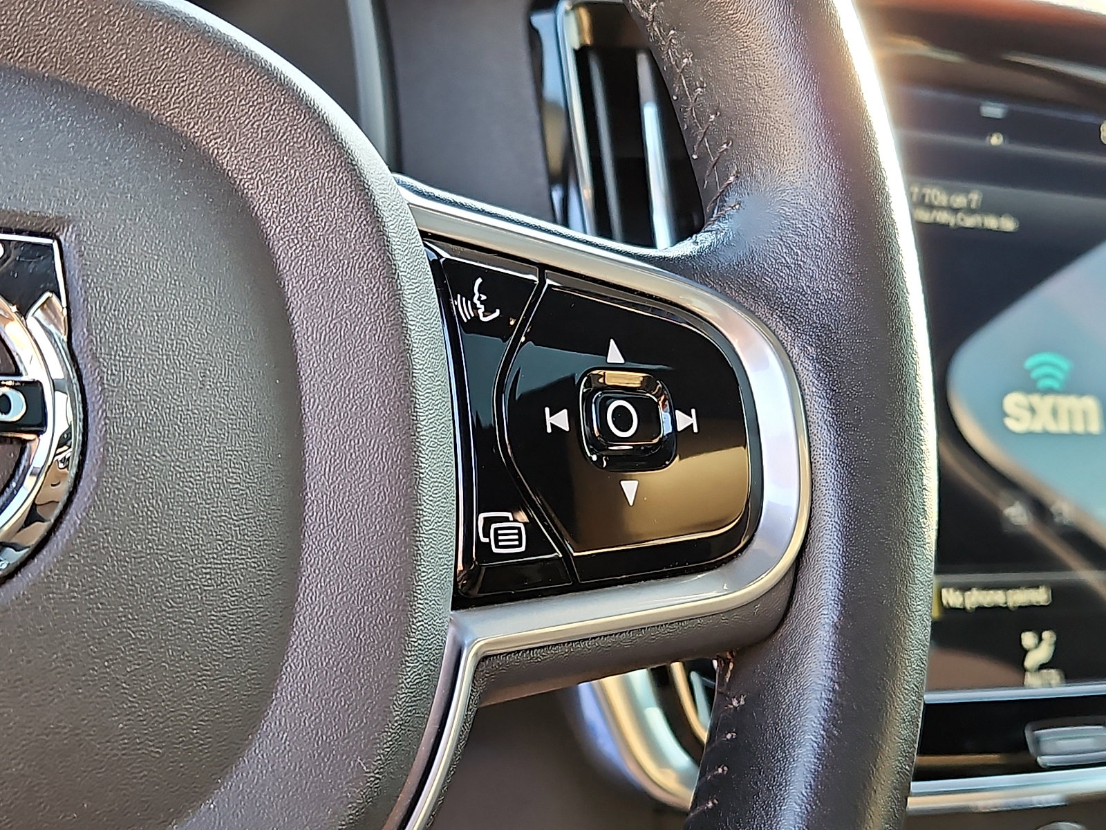 Used 2018 Volvo S90 T5 Momentum w/ Convenience Package image 23