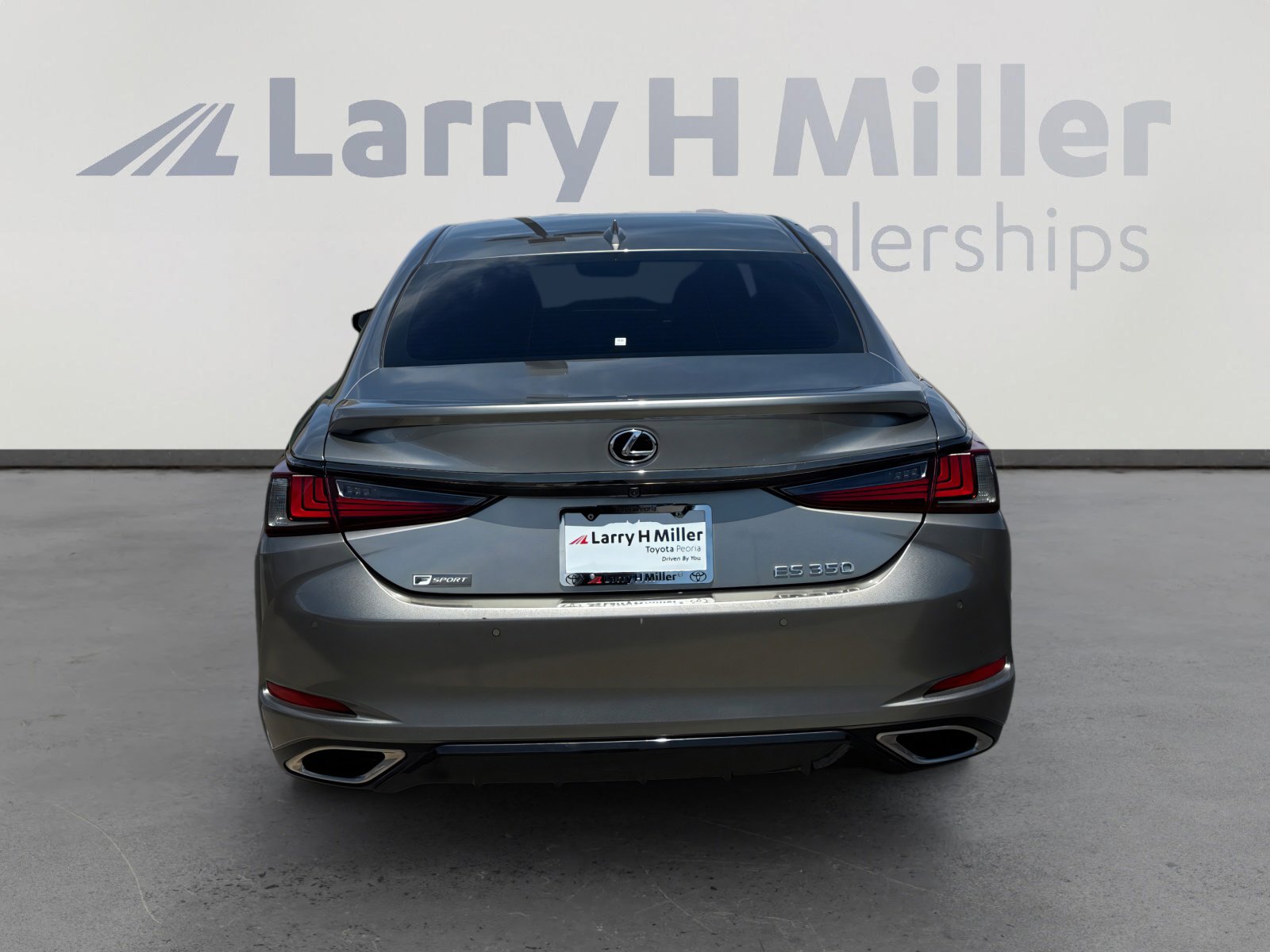 Used 2021 Lexus ES 350 F Sport w/ Accessory Package 2 FWD image 4
