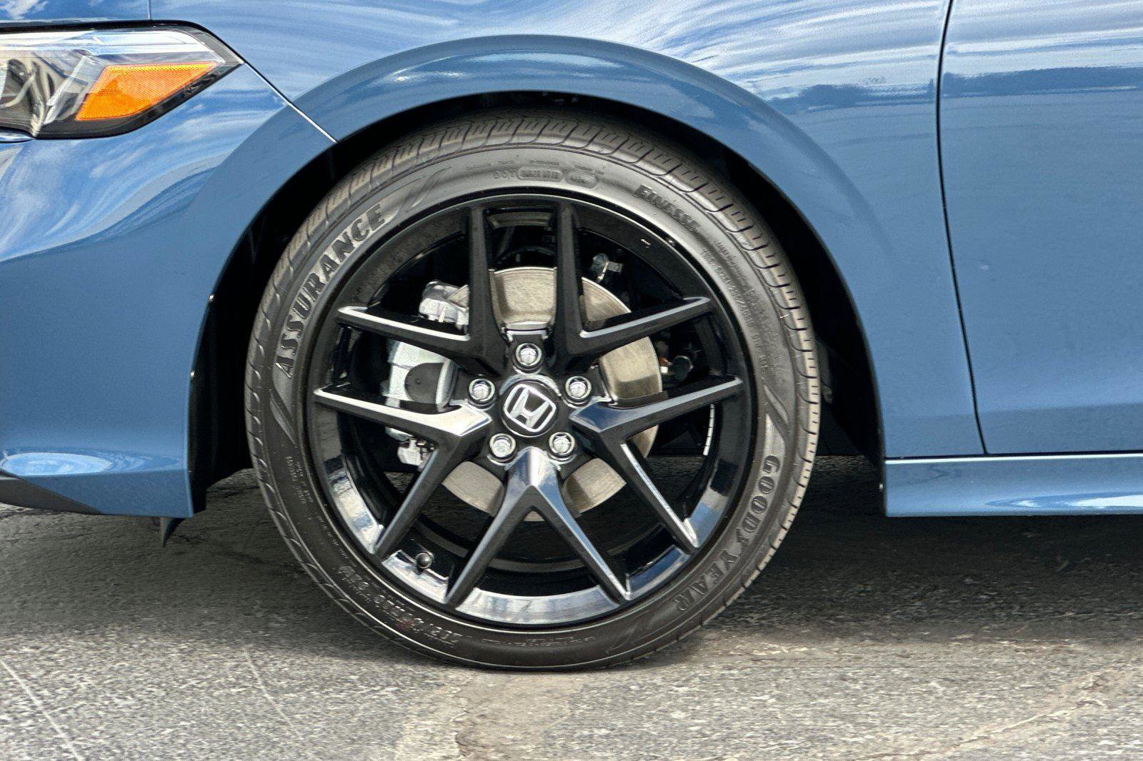Certified 2025 Honda Civic Sport image 24