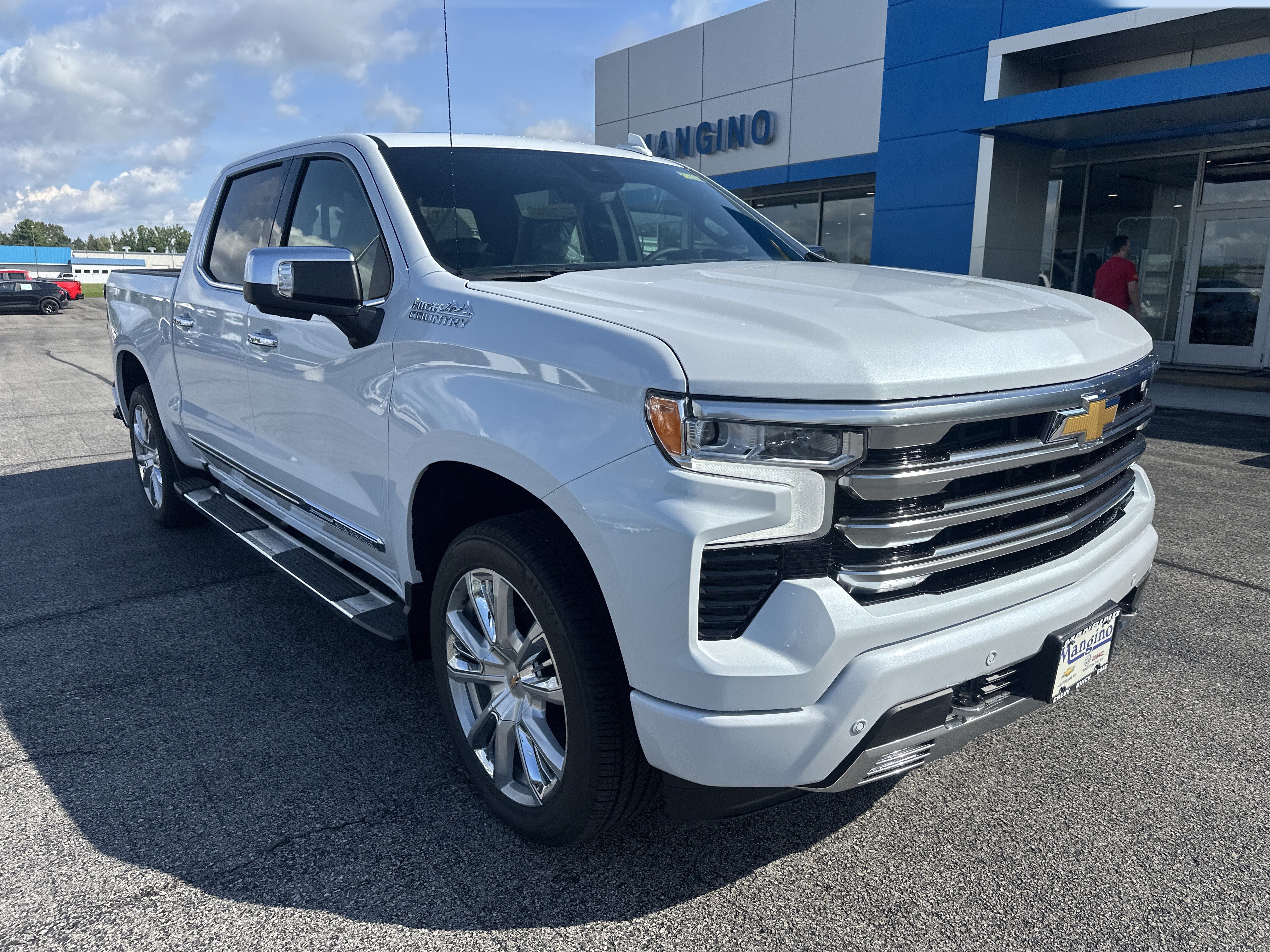 New 2026 Chevrolet Silverado 1500 High Country w/ High Country Premium Package AWD/4WD image 2