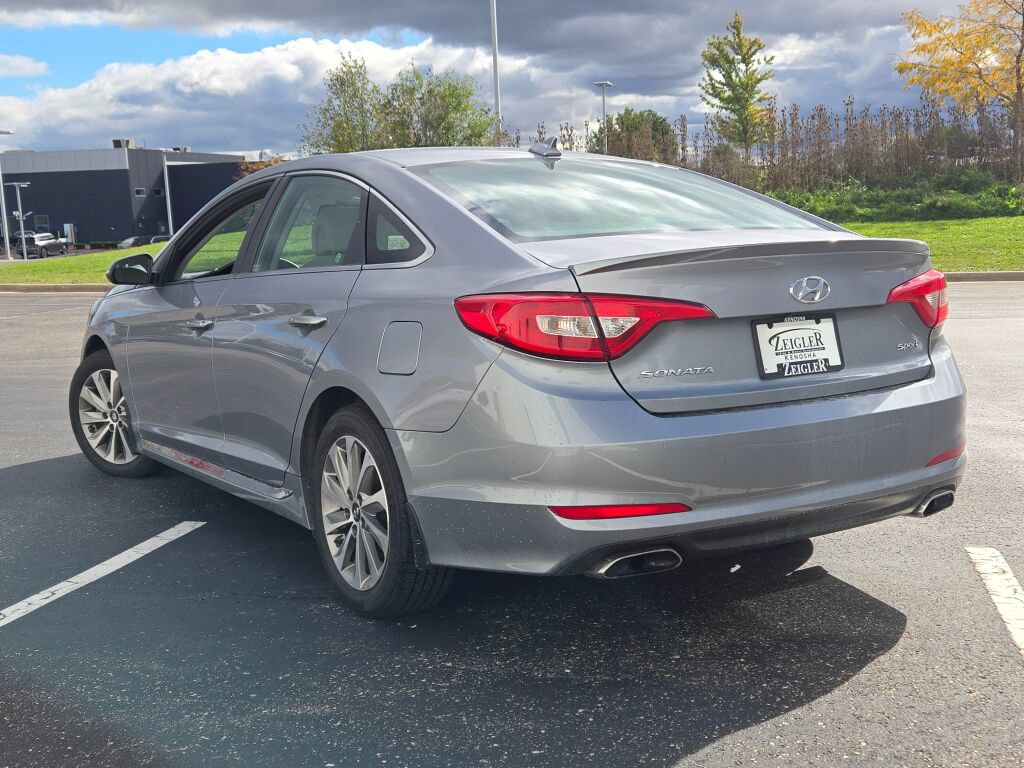 Used 2016 Hyundai Sonata Sport w/ Cargo Package FWD image 7