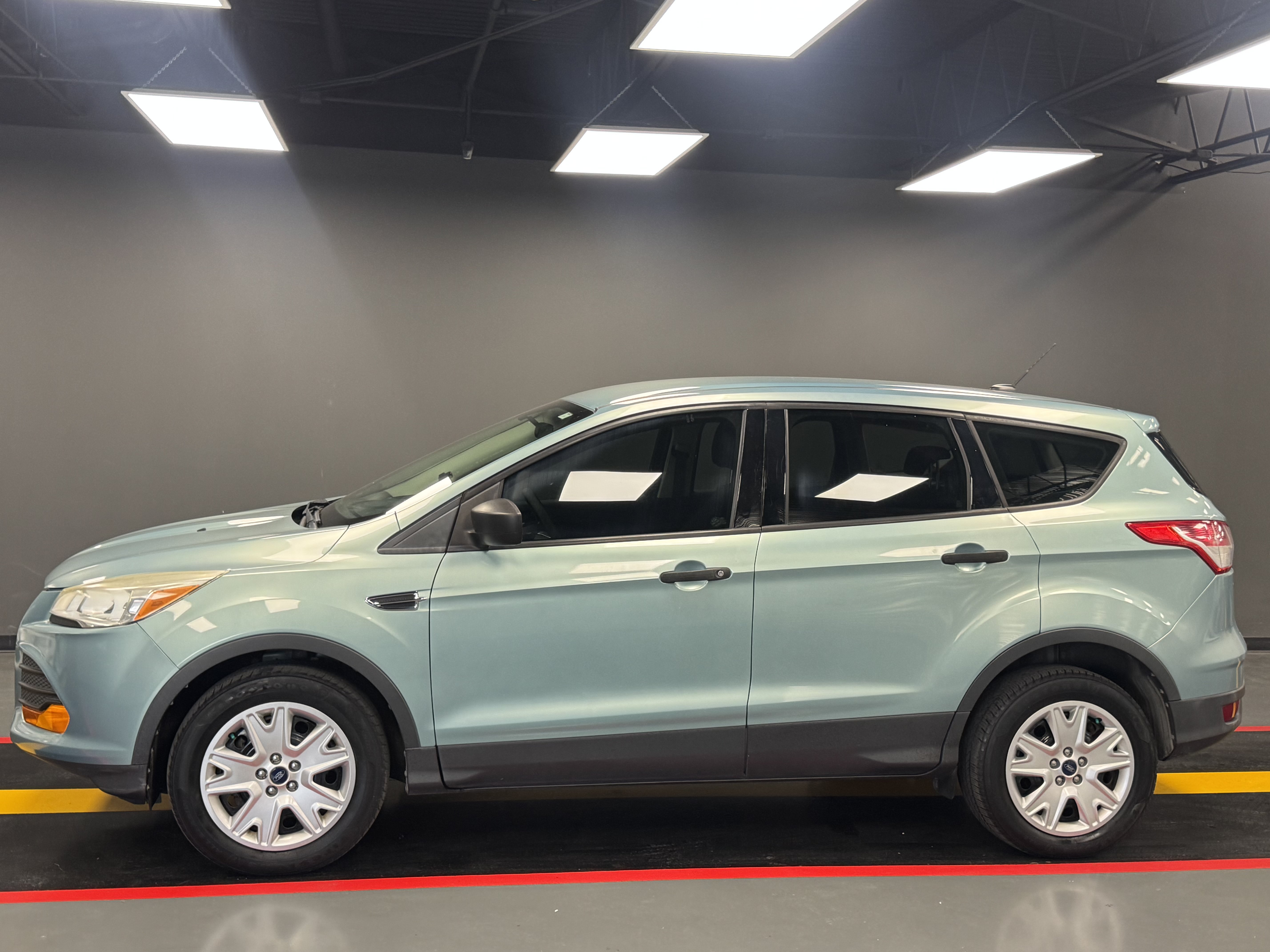 Used 2013 Ford Escape S FWD image 3