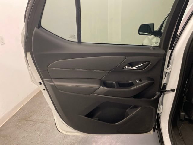 Certified 2023 Chevrolet Traverse LT w/ LT Premium Package AWD/4WD image 23
